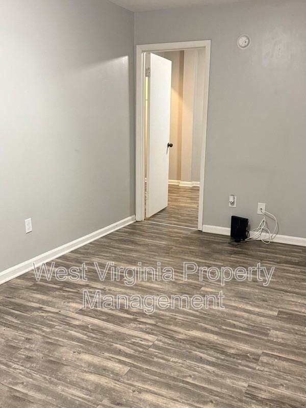 852 Mercer St #5 - Photo 2 of 5