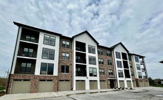 featured image of 502 N 186th Plz