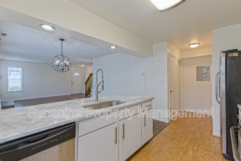111 Castilian Dr - Photo 4 of 10