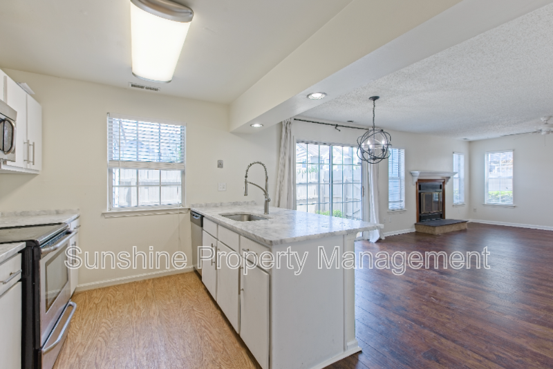 111 Castilian Dr - Photo 5 of 10