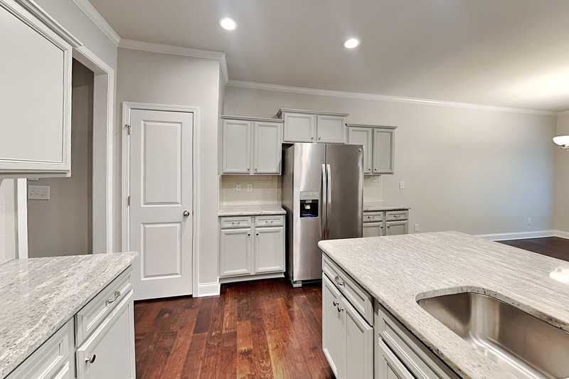 232 Braemore Mill Dr - Photo 5 of 17