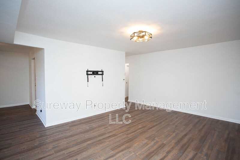 125 Echelon Rd - Photo 3 of 29