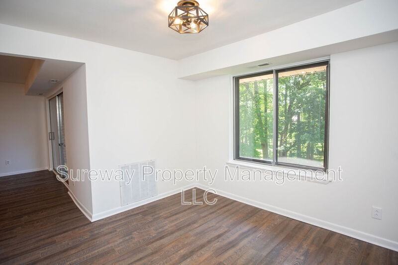 125 Echelon Rd - Photo 7 of 29