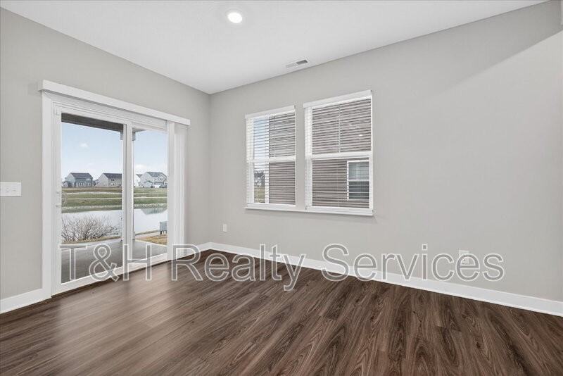 9586 Beckett St - Photo 7 of 41