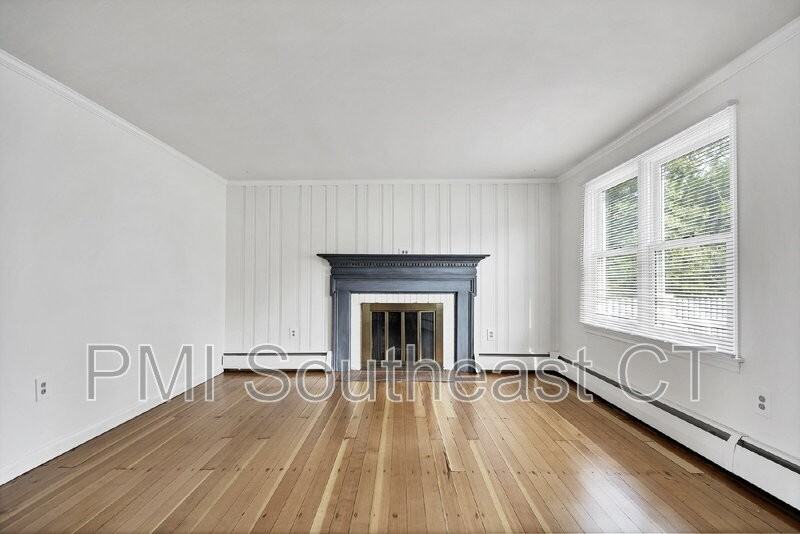 51 Lake Ave - Photo 4 of 48