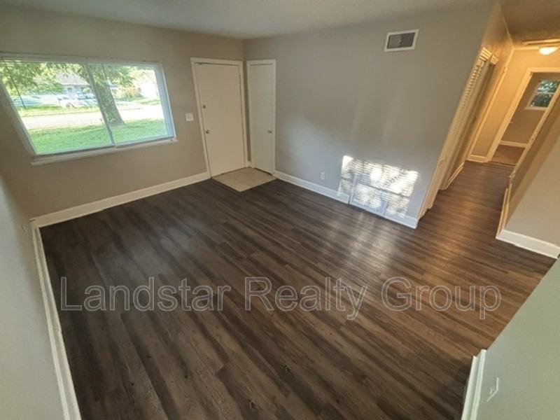 4721 Granada Dr - Photo 4 of 30