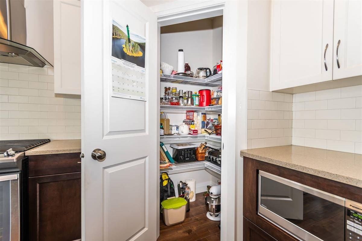 47042 MacFarlane Place - Photo 3 of 24