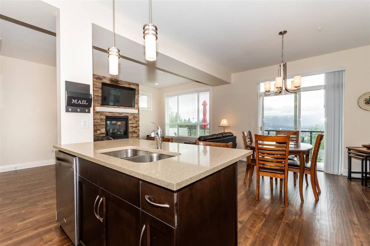 47042 MacFarlane Place - Photo 5 of 24
