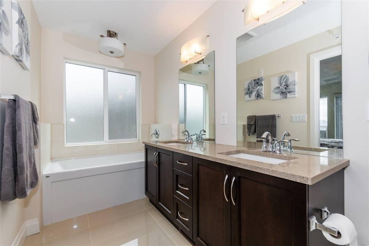 47042 MacFarlane Place - Photo 6 of 24