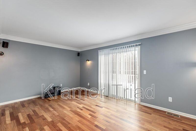 6304 Harlequin Ln - Photo 4 of 28