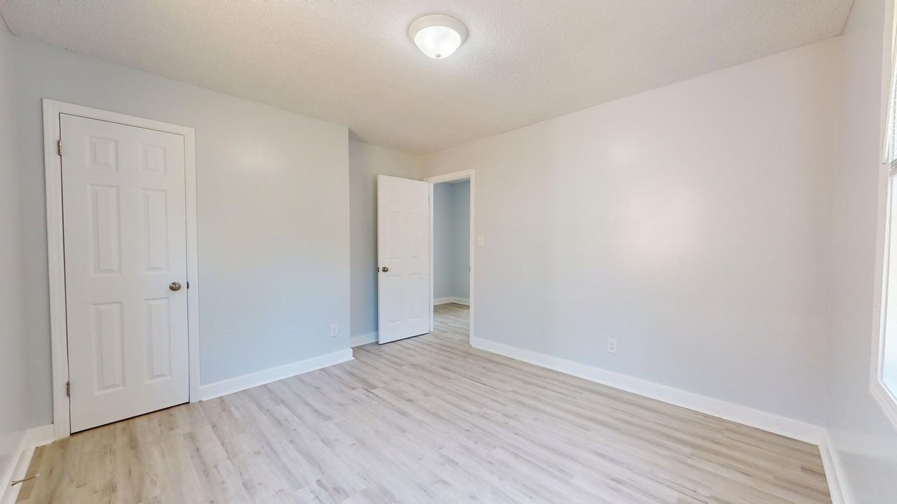 4507 Helena St - Photo 6 of 17
