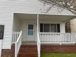 featured image of 128 Old Thompson Ave