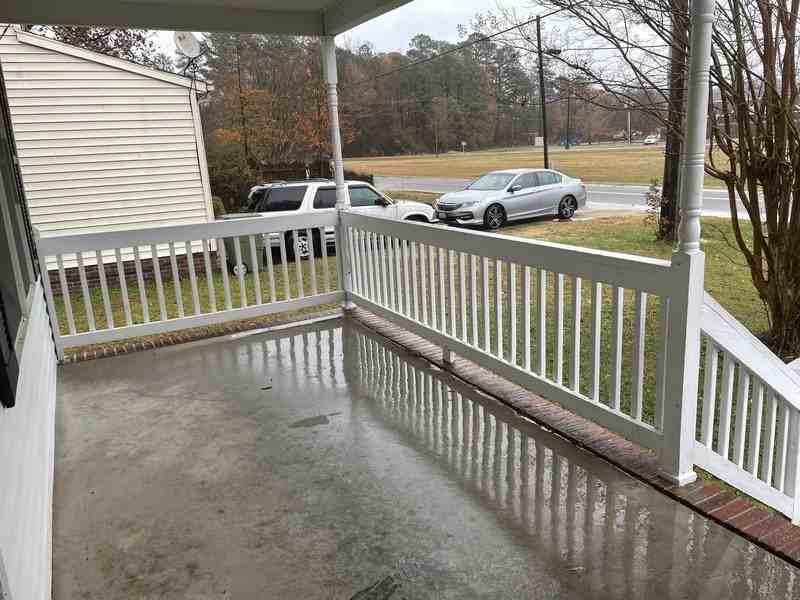 128 Old Thompson Ave - Photo 5 of 26