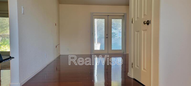 1267 Ironwood Dr - Photo 3 of 50