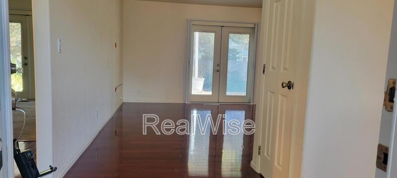 1267 Ironwood Dr - Photo 4 of 50
