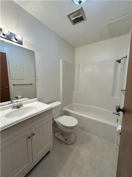 200 W 36th St #19 - Photo 5 of 5
