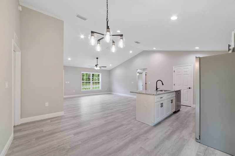 339 W Goldcoast Pl - Photo 4 of 10