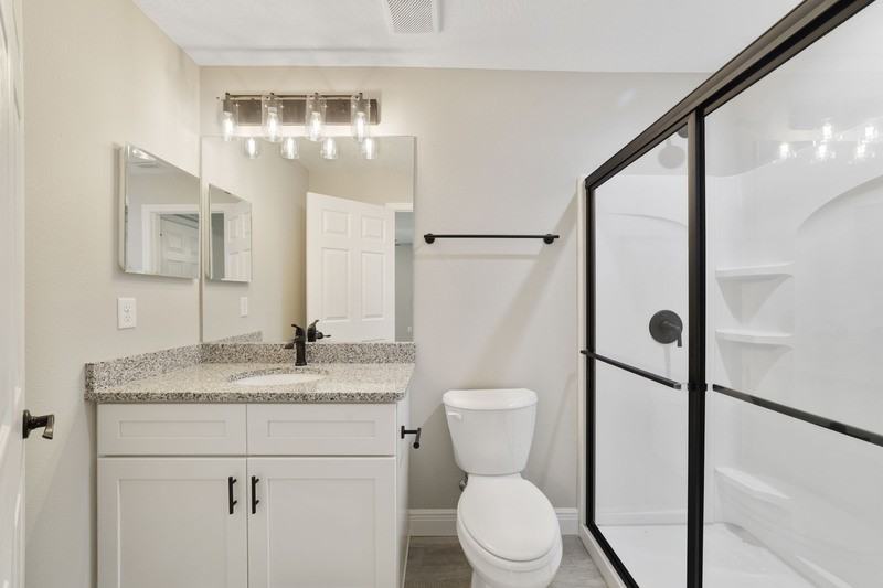 339 W Goldcoast Pl - Photo 6 of 10