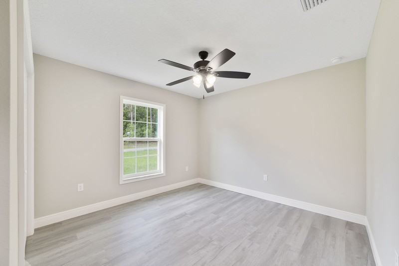 339 W Goldcoast Pl - Photo 7 of 10