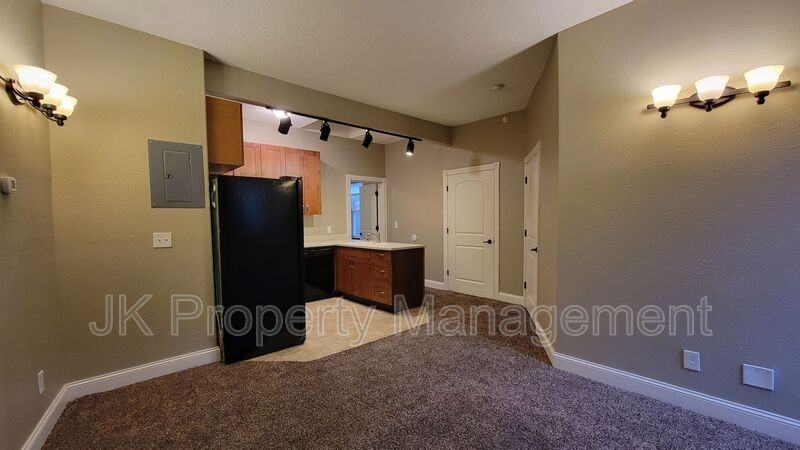 413 Central Ave #306 - Photo 4 of 31
