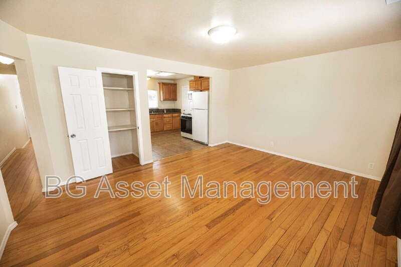 2911 18th St - Photo 2 of 27