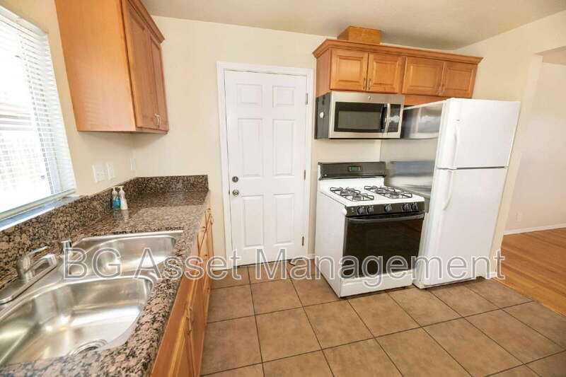 2911 18th St - Photo 6 of 27