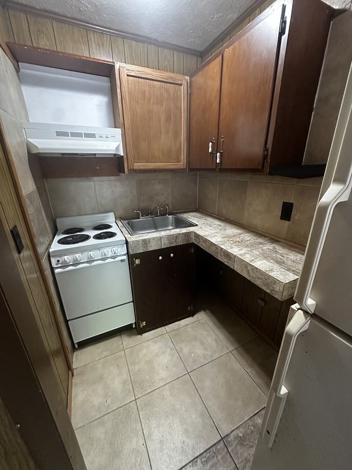 25390 Point Lookout Road - Photo 3 of 4
