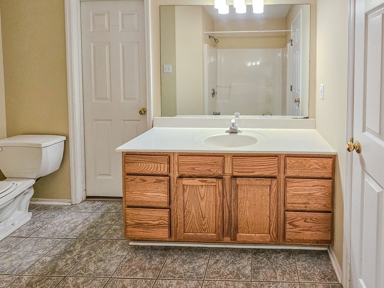 857 Ashley Michelle Ct - Photo 6 of 34