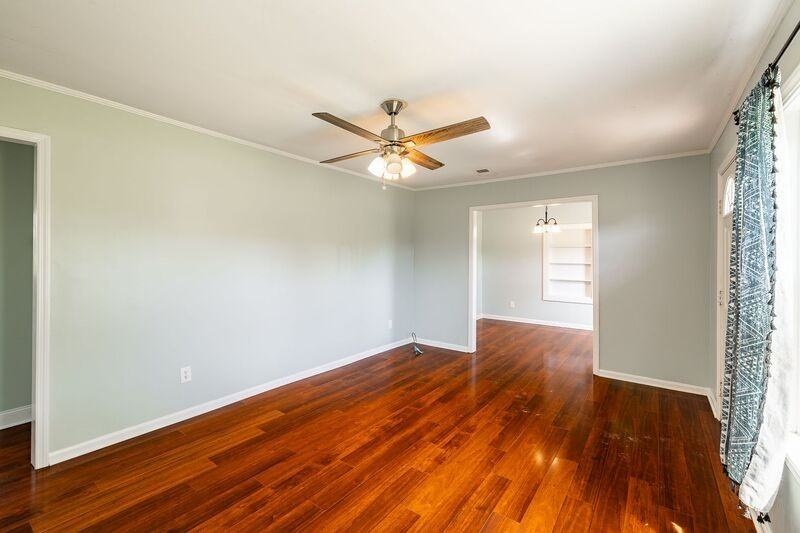 386 Sandy Creek Rd - Photo 4 of 30