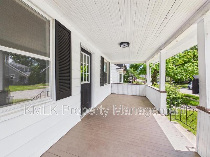 2899 Northland St - Photo 5 of 50