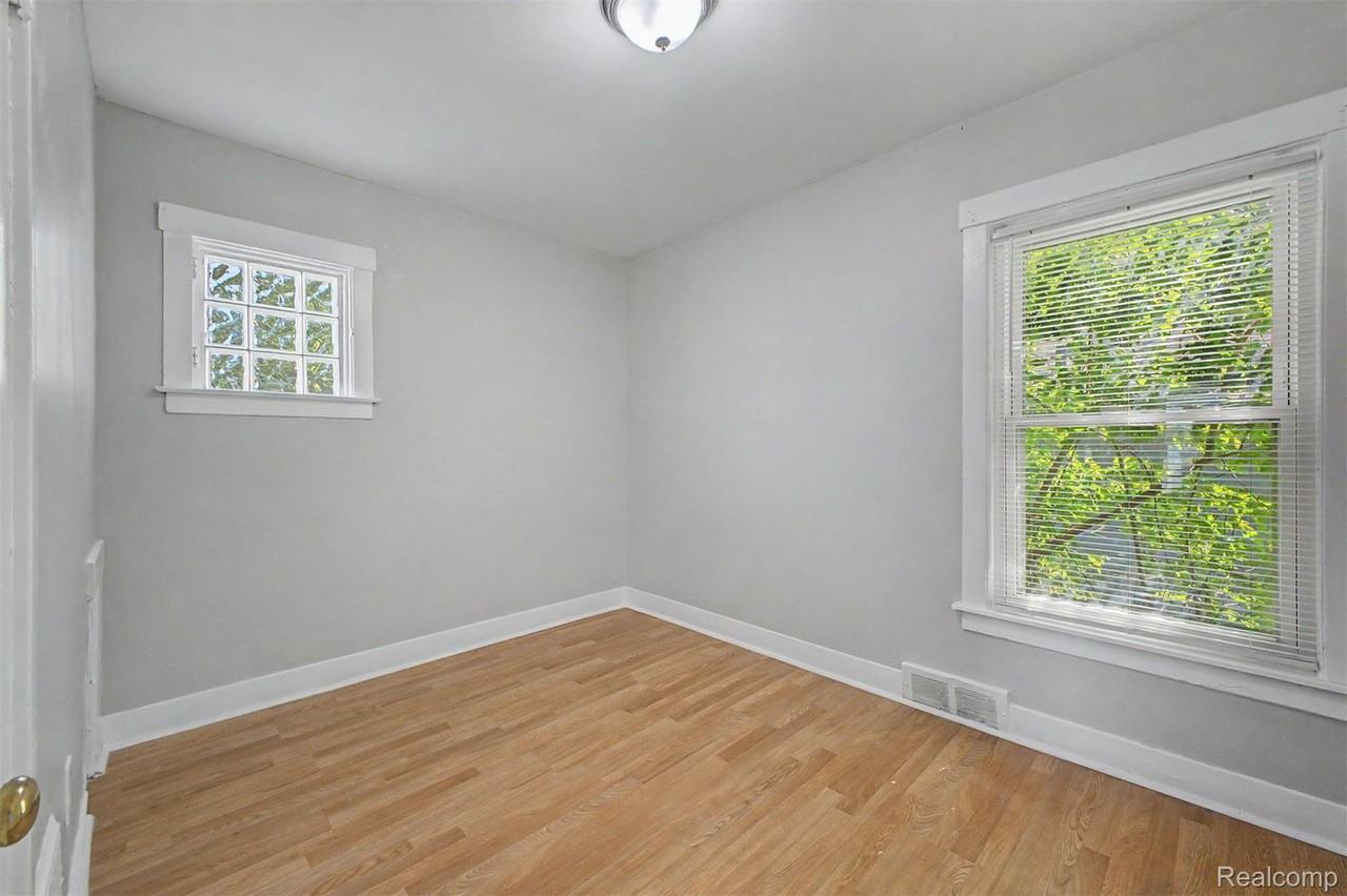 1301 E Muir Ave - Photo 7 of 28