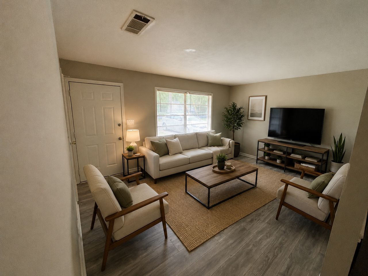 1507 Celia Dr - Photo 2 of 8