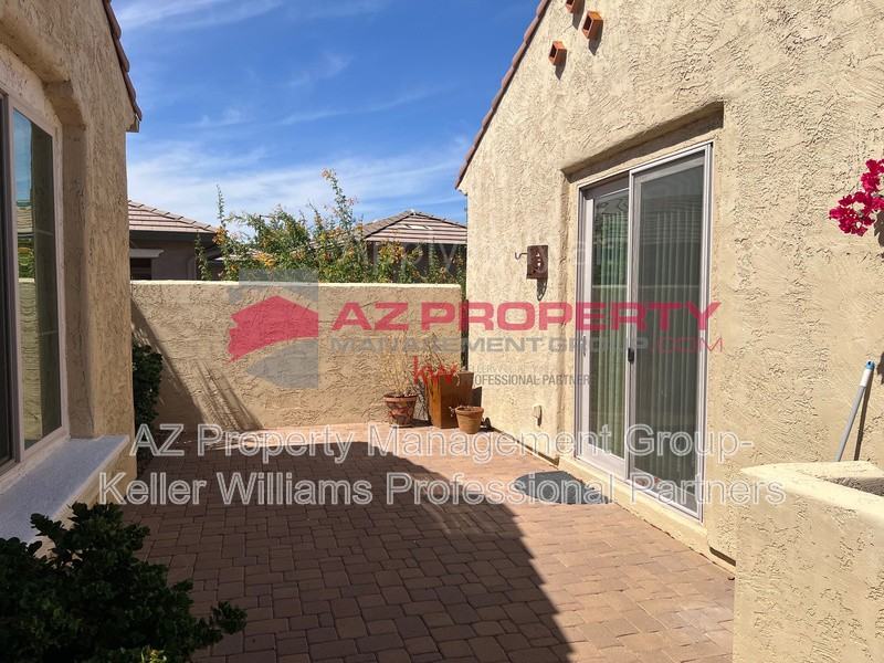 20540 N 268th Dr - Photo 3 of 30