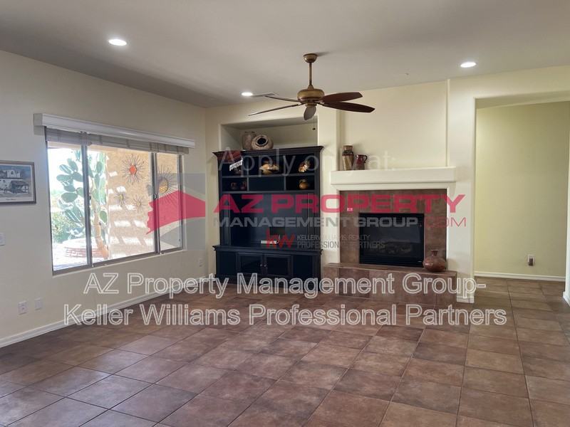 20540 N 268th Dr - Photo 7 of 30