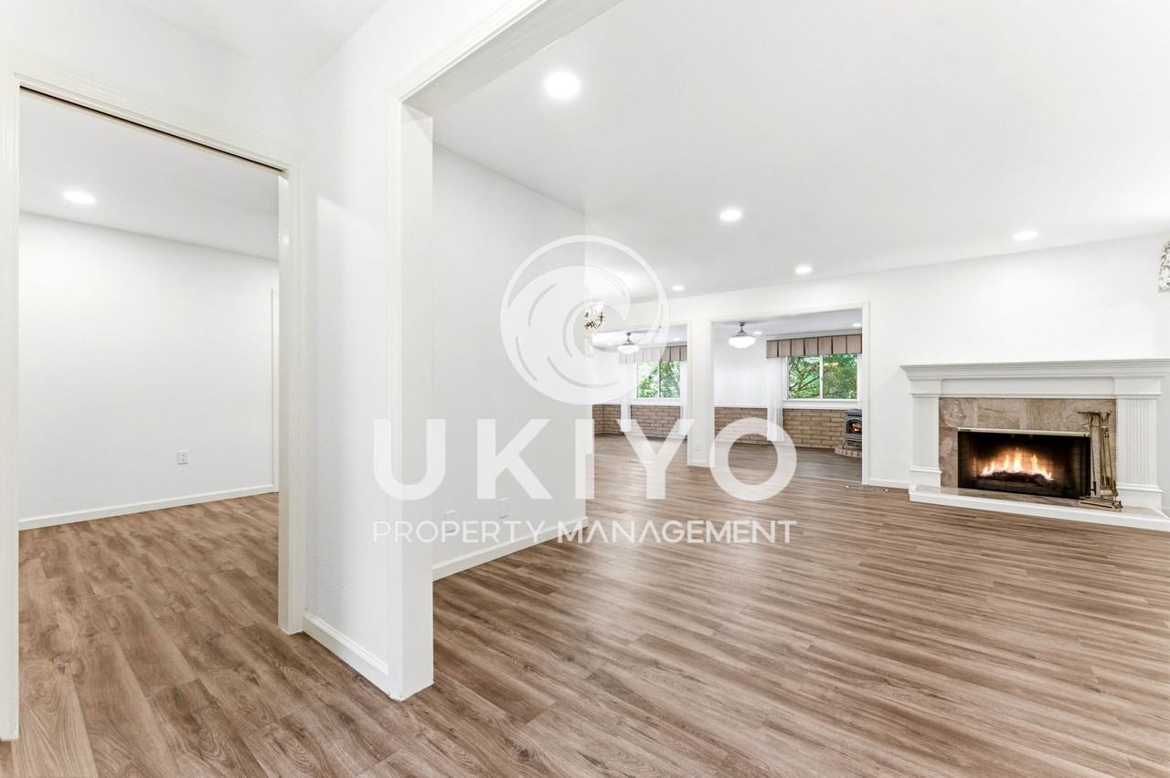 645 Keith Court - Photo 4 of 50