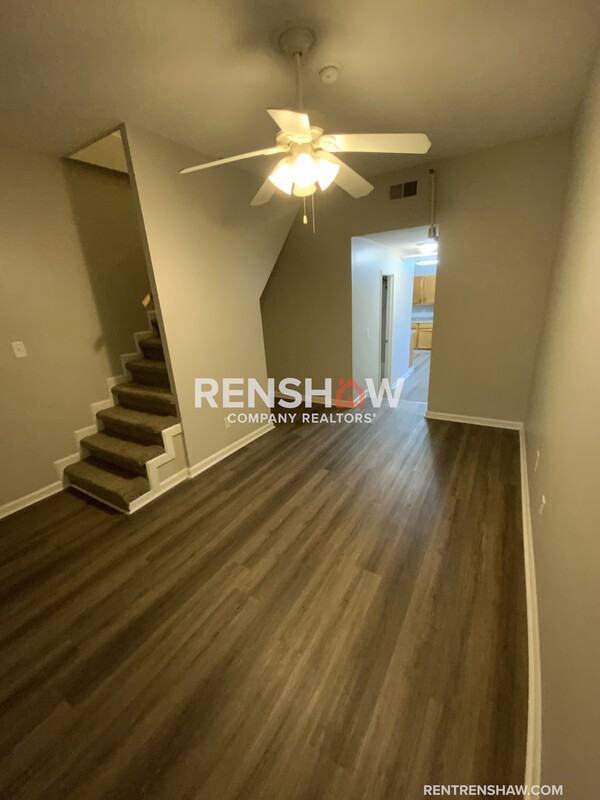 900 S College St #C9 - Photo 2 of 15