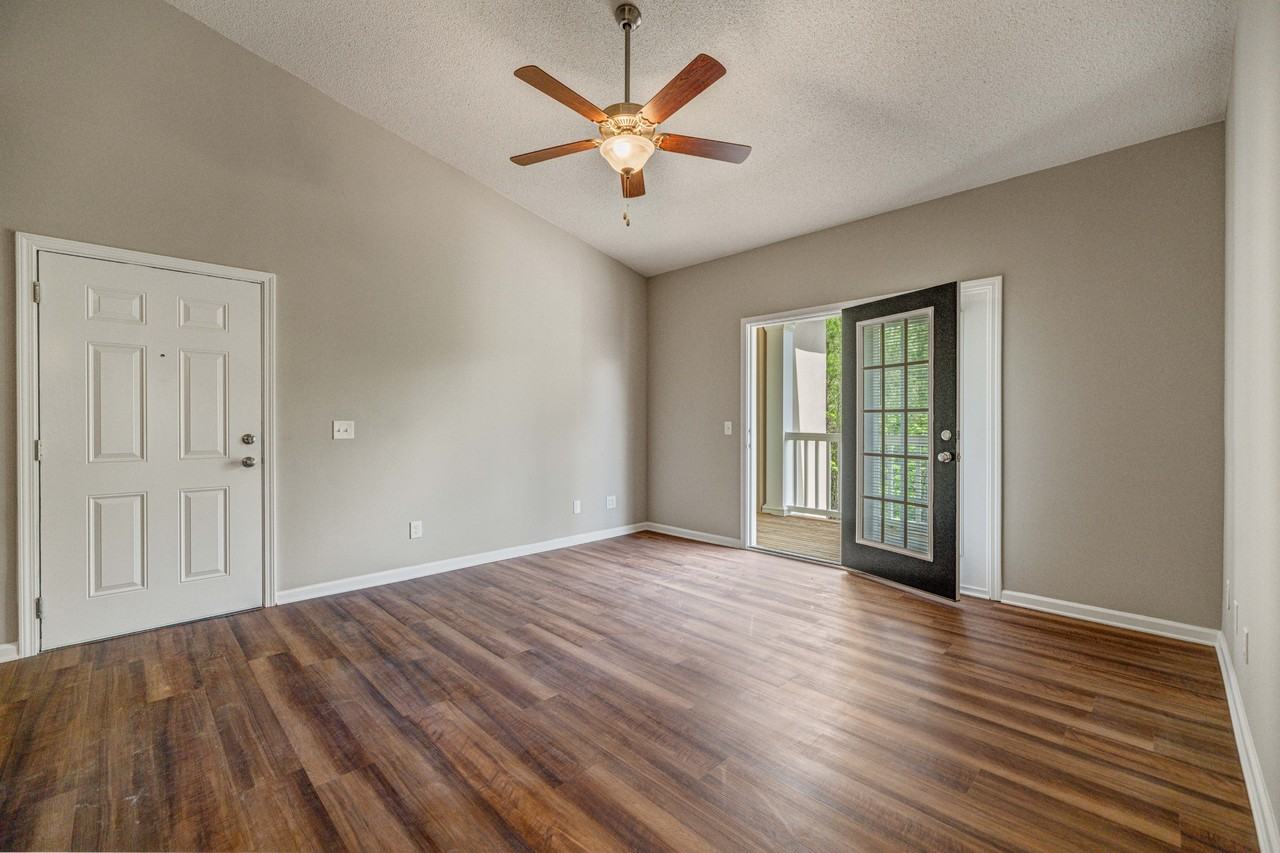 152 Millstone Road - Photo 4 of 20