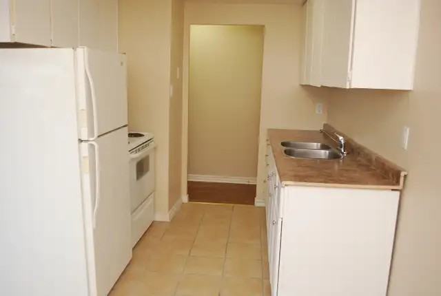 213 Bloor Street West #304 - Photo 4 of 13
