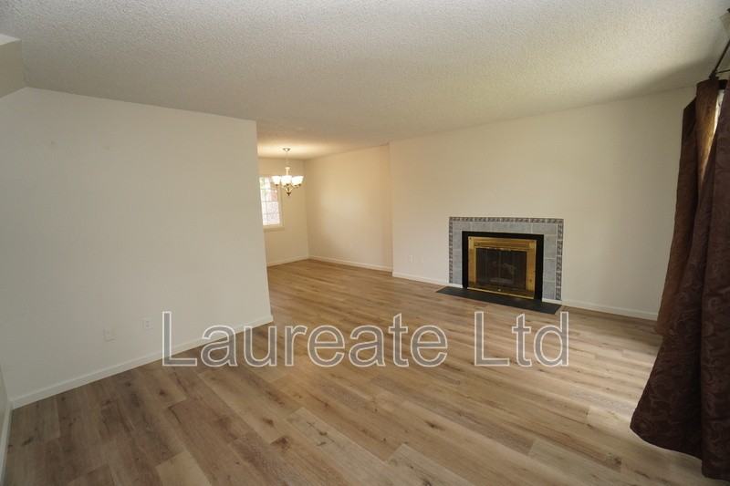 1110 Dexter St - Photo 4 of 19