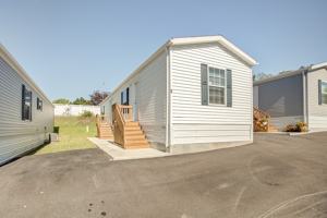 featured image of Coachlight Trailer Park