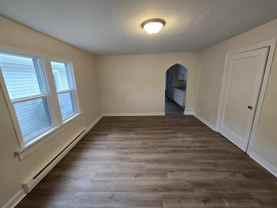 1327 N Chester Ave - Photo 1 of 1