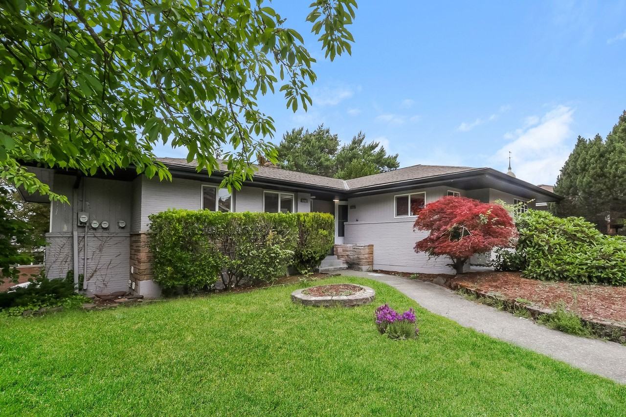 7151 Fauntleroy Way Sw - Photo 2 of 21