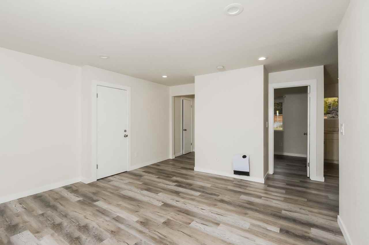 7151 Fauntleroy Way Sw - Photo 6 of 21
