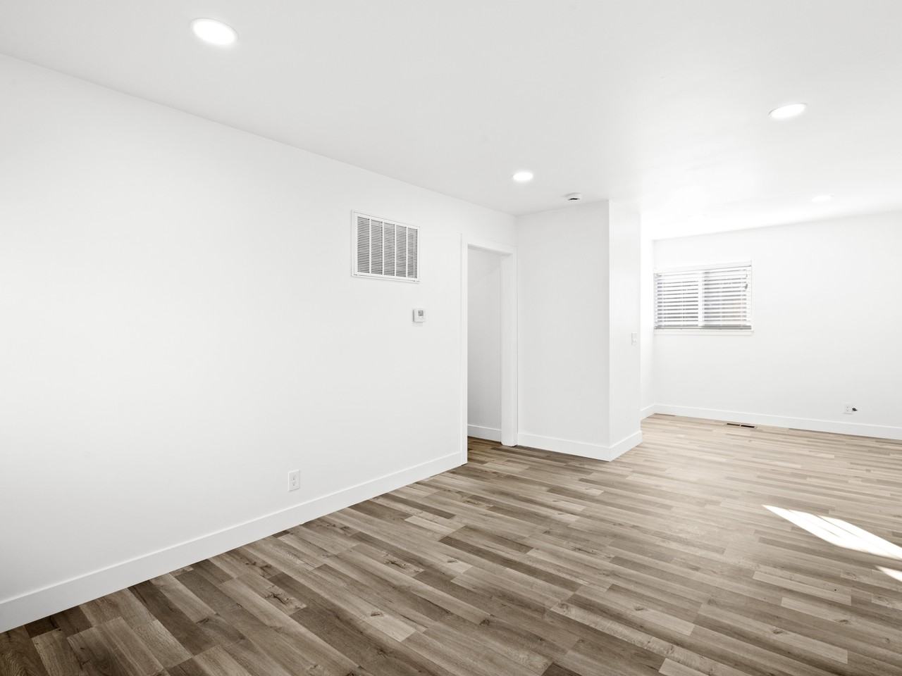 26 W Girard Ave - Photo 2 of 10