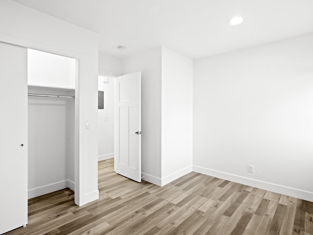 26 W Girard Ave - Photo 7 of 10