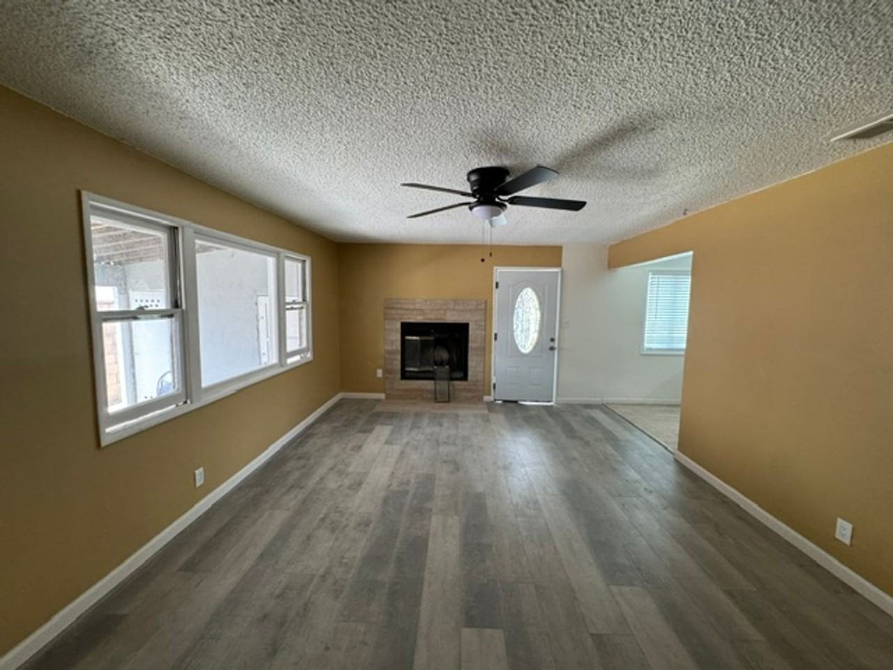 419 Angela Way - Photo 7 of 15