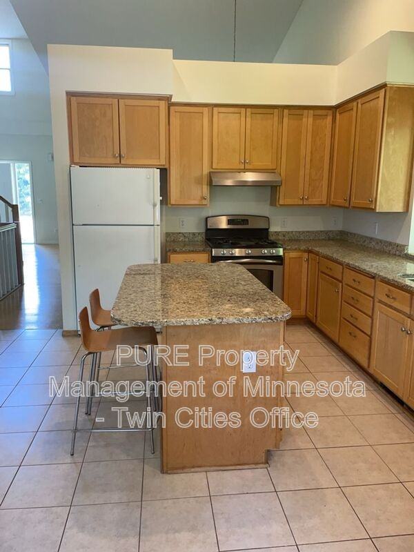 8636 Pheasant Run Rd - Photo 6 of 27