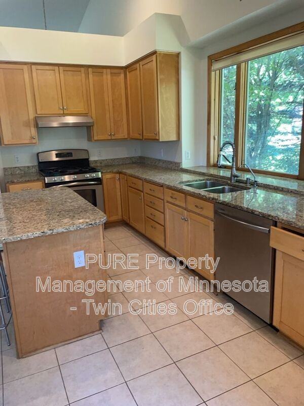 8636 Pheasant Run Rd - Photo 7 of 27