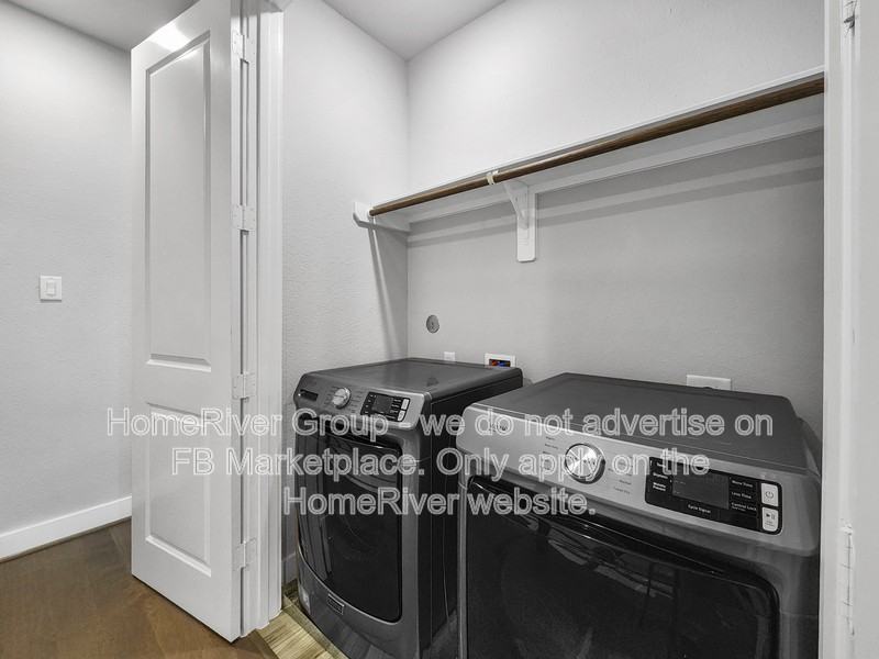 910 W 35th St #C - Photo 7 of 17
