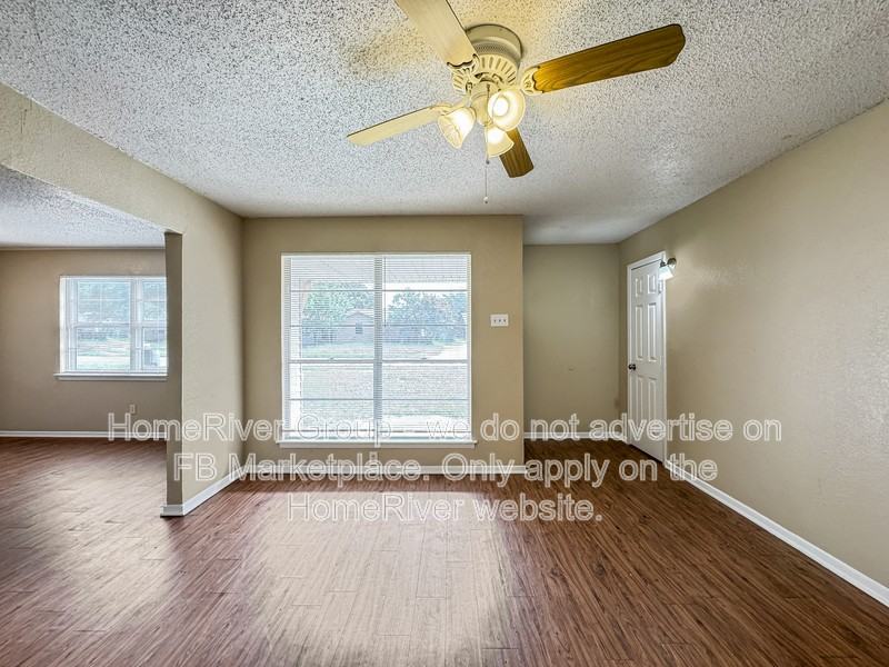 4345 Chestnut Dr - Photo 2 of 17